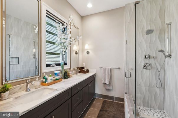 Bathroom, Dual Sink Vanities, Glass Shower, Interior, Recessed Lighting