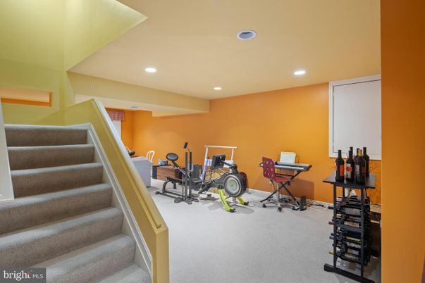 Fitness Equipment, Interior, Recessed Lighting
