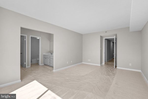 Bathroom, Empty room, Interior