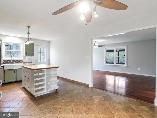 Interior, Kitchen, Pendant Lights, Wood Texture Flooring