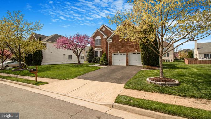 Attached, Exterior, Facade, Brick Facade, Tudor Revival