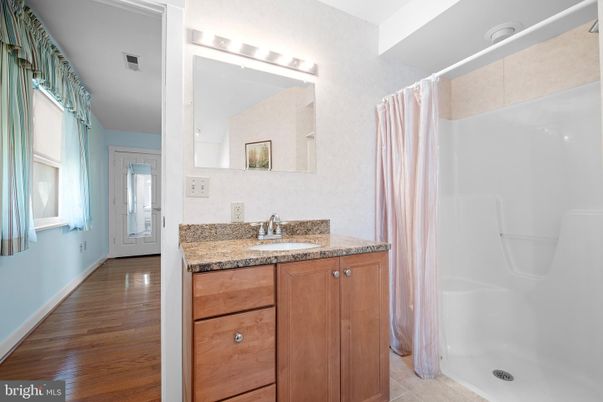 Bathroom, Dual Sink Vanities, Interior, Wood Texture Flooring