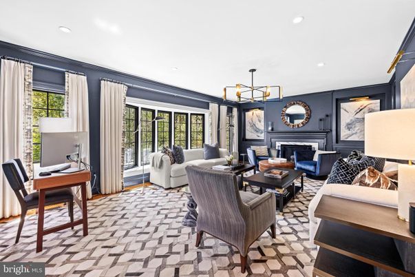 Fireplace, Interior, Living room, Pendant Lights, Recessed Lighting