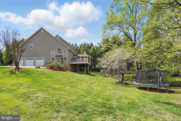 Backyard, Exterior, Playground