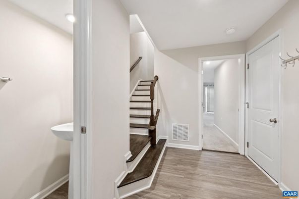Interior, Recessed Lighting, Wood Texture Flooring