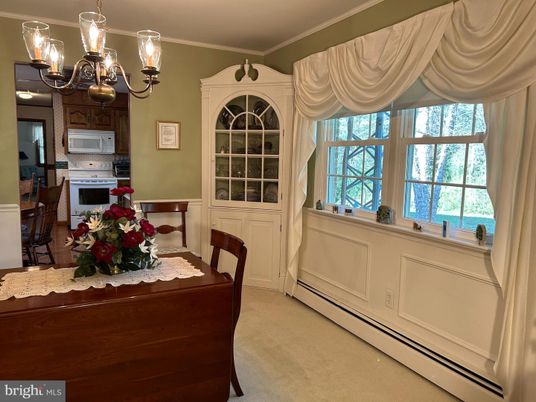 Chandelier, Dining room, Interior, Kitchen