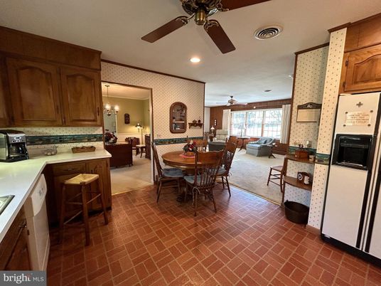 Chandelier, Dining room, Interior, Kitchen, Recessed Lighting