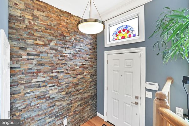 Interior, Pendant Lights, Stone Walls, Wood Texture Flooring
