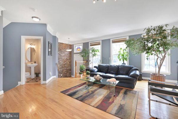 Interior, Living room, Pendant Lights, Stone Walls, Wood Texture Flooring