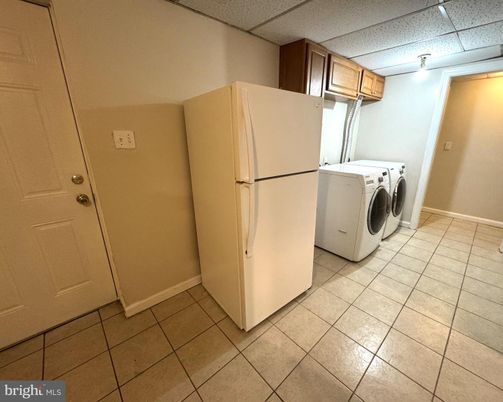 Interior, Washer