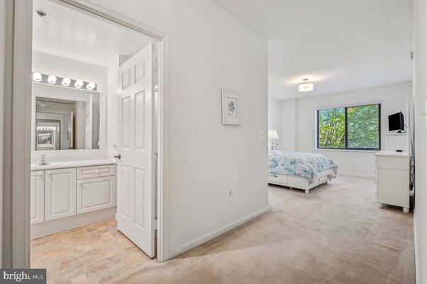 Bathroom, Bedroom, Interior