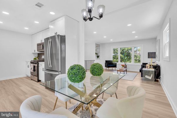 Dining room, Interior, Kitchen, Living room, Pendant Lights, Recessed Lighting, Stainless Steel Appliances, Wood Texture Flooring