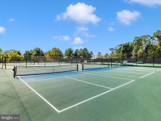 Exterior, Tennis Courts