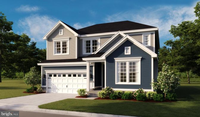 Attached, Exterior, Facade, American Craftsman