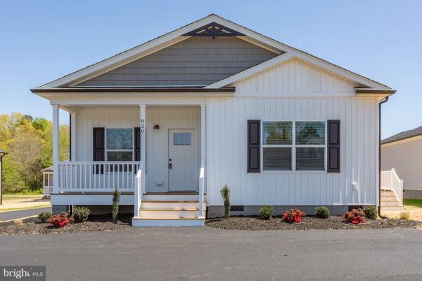 Exterior, Facade, Farmhouse