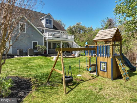 Backyard, Exterior, Playground