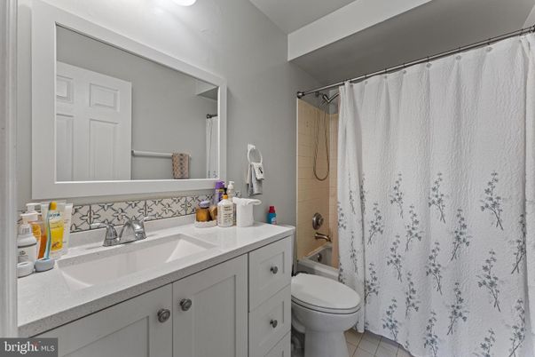 Bathroom, Interior