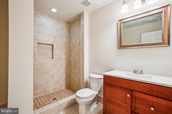 Bathroom, Interior, Recessed Lighting