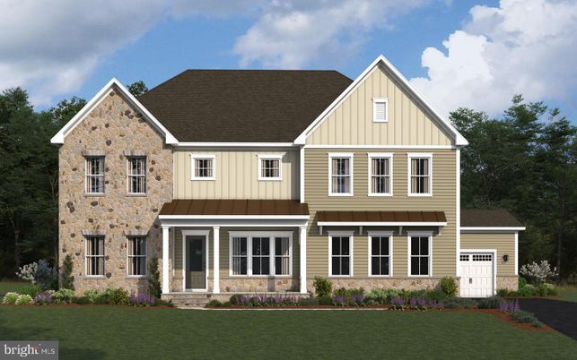 Attached, Exterior, Facade, Farmhouse