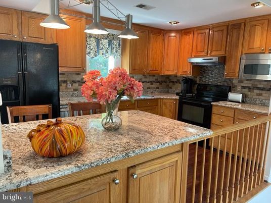 Interior, Kitchen, Pendant Lights, Recessed Lighting