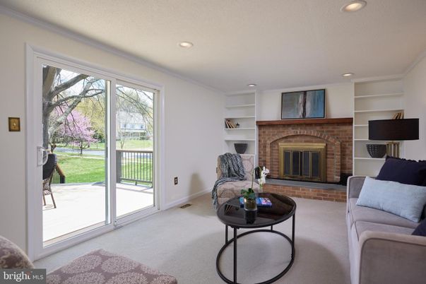 Fireplace, Interior, Living room, Recessed Lighting