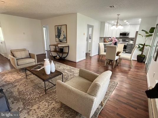Dining room, Interior, Kitchen, Living room, Pendant Lights, Recessed Lighting, Stainless Steel Appliances, Wood Texture Flooring