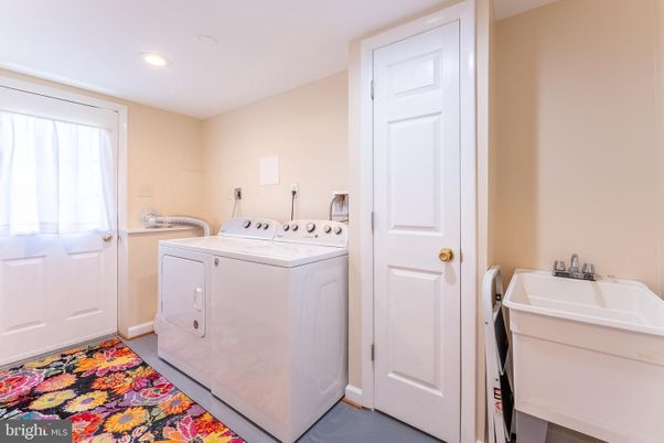 Interior, Recessed Lighting, Washer