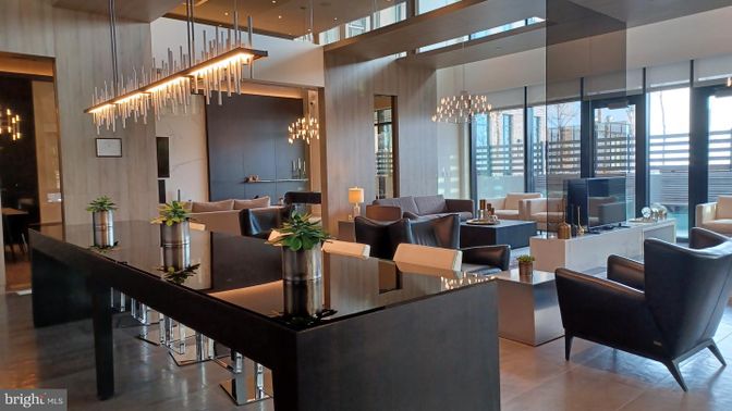 Chandelier, Dining room, Interior, Living room, Pendant Lights