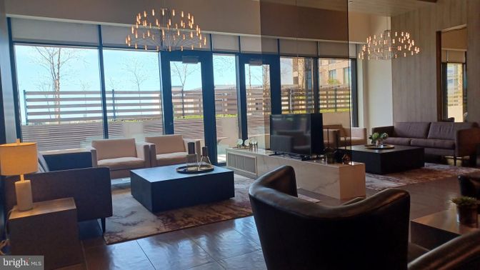 Chandelier, Interior, Living room, Pendant Lights