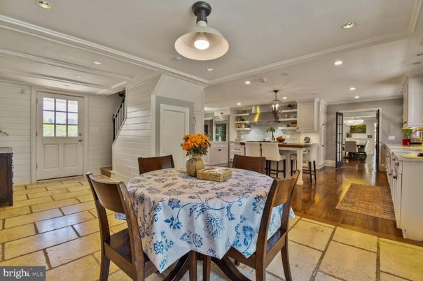 Dining room, Interior, Kitchen, Recessed Lighting, Stainless Steel Appliances, Wood Texture Flooring