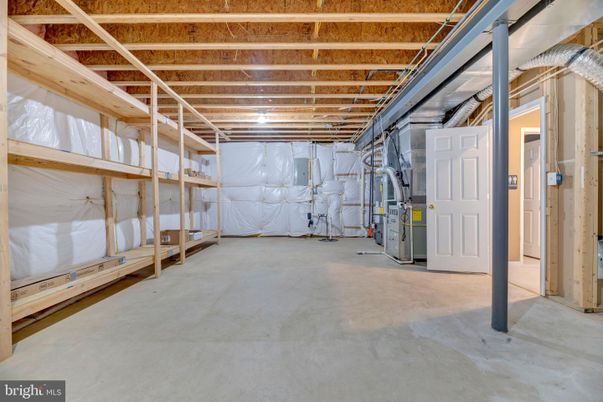 Garage, Interior, Wooden Beams