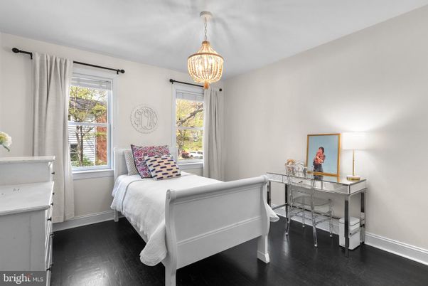 Bedroom, Interior, Pendant Lights, Wood Texture Flooring