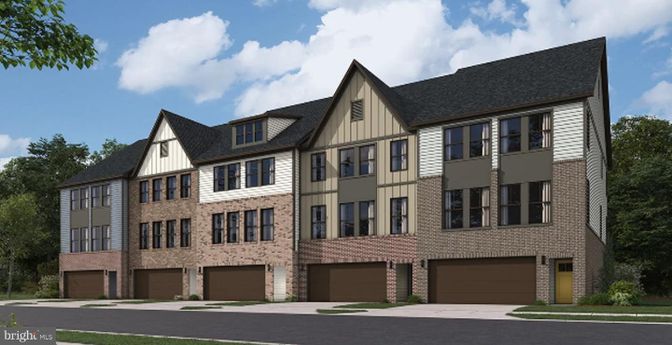 Attached, Exterior, Facade, Brick Facade, Rowhouse