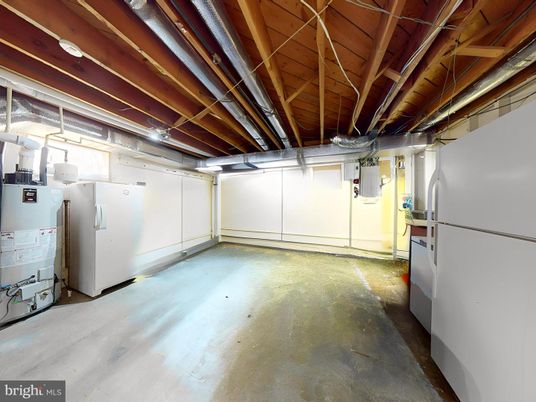 Interior, Washer, Wooden Beams, Wooden Ceilings