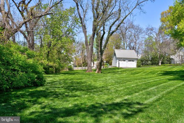 Backyard, Detached Garage, Exterior