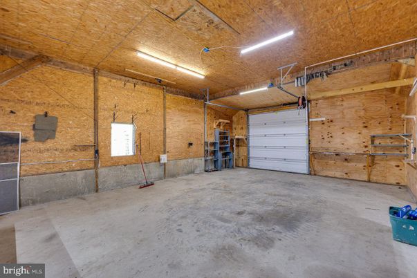 Garage, Interior, Wooden Beams, Wooden Walls