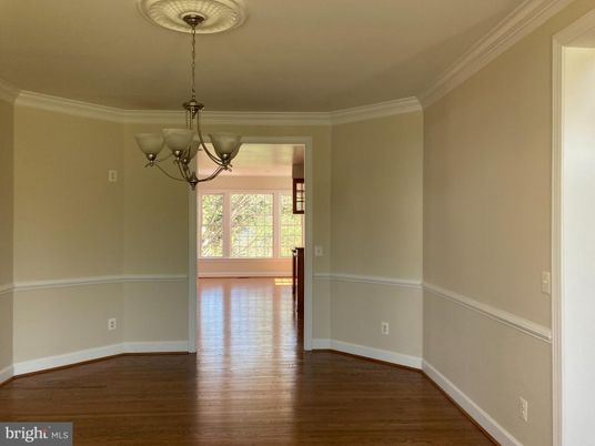 Chandelier, Empty room, Interior, Wood Texture Flooring