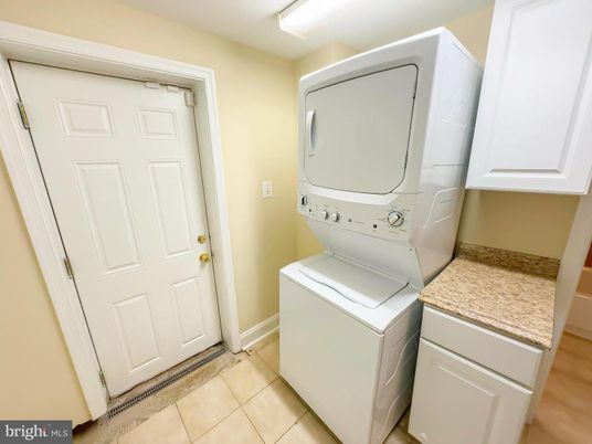 Interior, Utility Closets, Washer