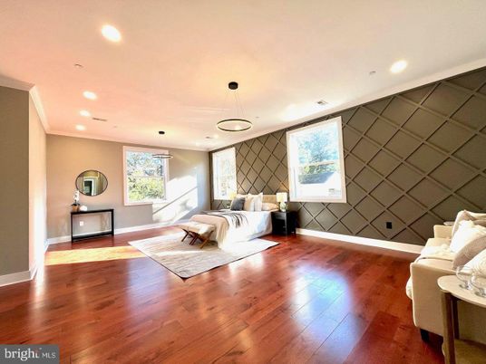 Bedroom, Interior, Pendant Lights, Recessed Lighting, Wood Texture Flooring