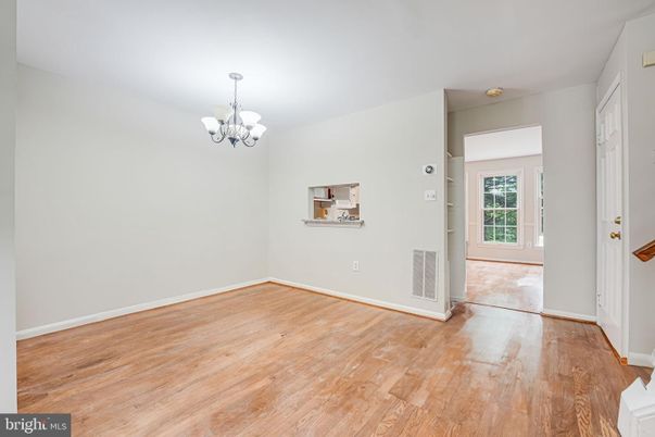 Chandelier, Empty room, Interior, Wood Texture Flooring