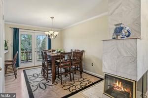 Chandelier, Dining room, Fireplace, Interior, Pendant Lights