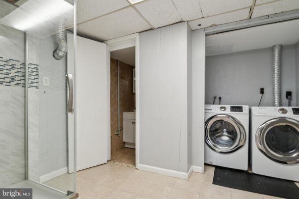 Interior, Washer