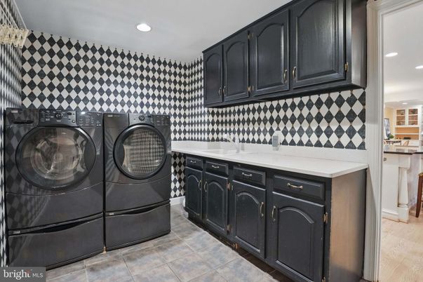 Interior, Recessed Lighting, Washer