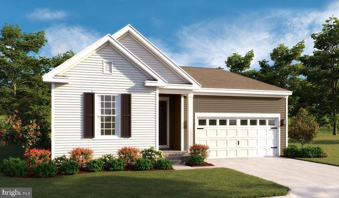 Attached, Exterior, Facade, Brick Traditional
