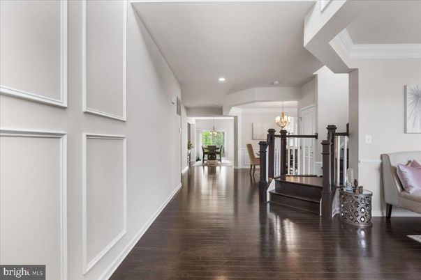 Chandelier, Interior, Recessed Lighting, Wood Texture Flooring