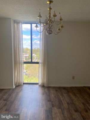 Chandelier, Empty room, Interior, Wood Texture Flooring