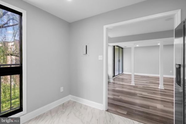 Empty room, Interior, Marble, Recessed Lighting, Wood Texture Flooring