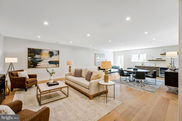 Dining room, Interior, Living room, Recessed Lighting, Wood Texture Flooring