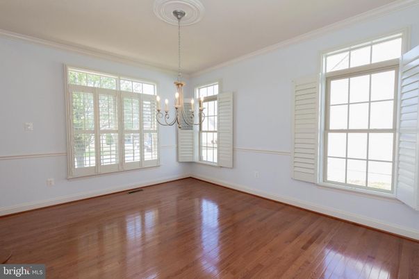 Chandelier, Empty room, Interior, Wood Texture Flooring