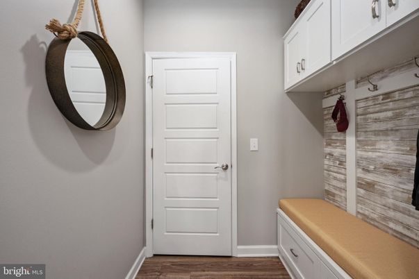 Interior, Washer, Wood Texture Flooring